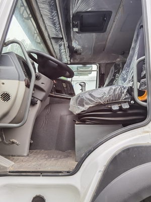 Tesouro pesado usado Sinotruk Trator Caminhão Tractor Head Trailer Reboque Norma de emissões Euro 2 certificada ISO