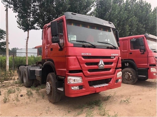 Caminhão de descarga com capacidade de carga de 21 a 30 t e caminhão-trator usado