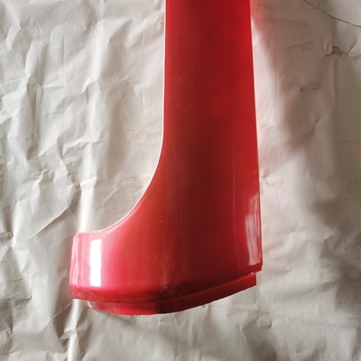 CCC Certified Cabin Parts Pole Garnish Right Wg1642110020 para HOWO Truck Cabin Benefit