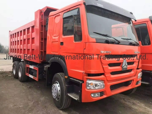 21-30t Capacidade de carga usada HOWO Caminhão de descarga pesado Estilo de elevação frontal 371HP 375HP