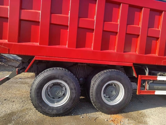 Sinotruk Shacman HOWO 371 em excelente estado.
