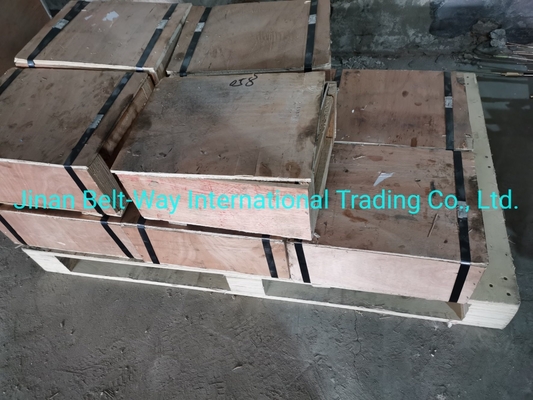 Partes do sistema de direcção Engrenagem de direcção para o Sinotruk HOWO Truck Cylinder Head Az1560040058